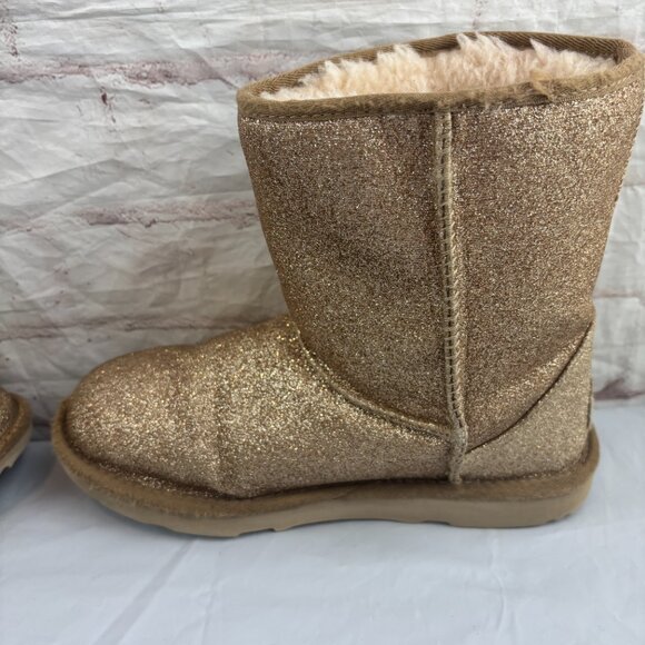 UGG Girls Youth Women's 5 Gold Glitter Classic Short II Insulated Winter Boots - Picture 9 of 10